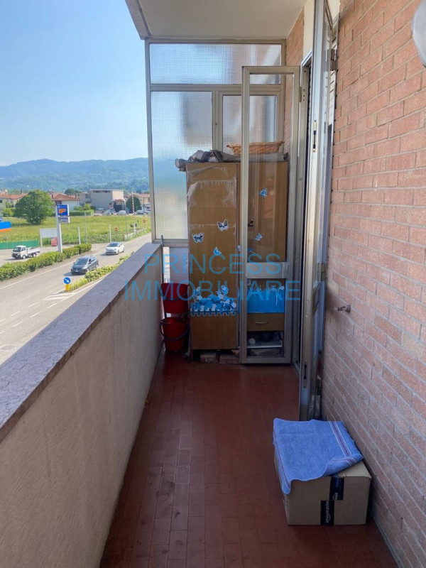 Immagine 6 di Appartamento in vendita  in zona santa croce a Schio