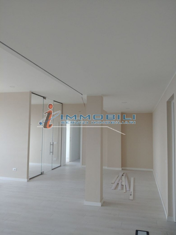 Immagine 20 di Appartamento in vendita  in VIA MUZIO ATTENDOLO SFORZA a Milano