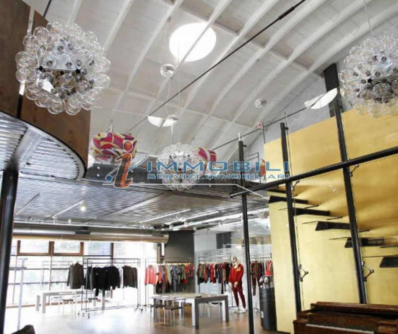 Immagine 1 di Ufficio in affitto  in VIA CANDIANI GIUSEPPE a Milano