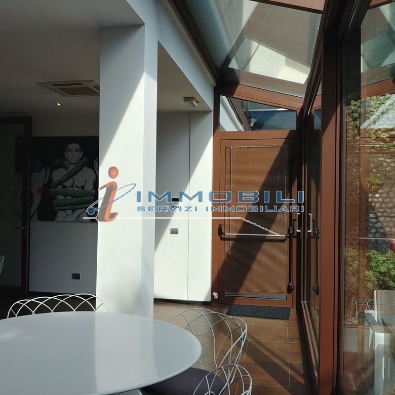 Immagine 6 di Ufficio in vendita  in VIA CANDIANI GIUSEPPE a Milano