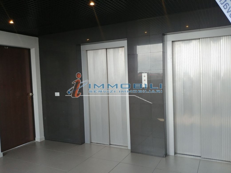 Immagine 20 di Attività commerciale in vendita  in VIA MUZIO ATTENDOLO SFORZA a Milano