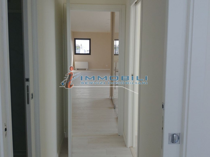 Immagine 23 di Attività commerciale in vendita  in VIA MUZIO ATTENDOLO SFORZA a Milano