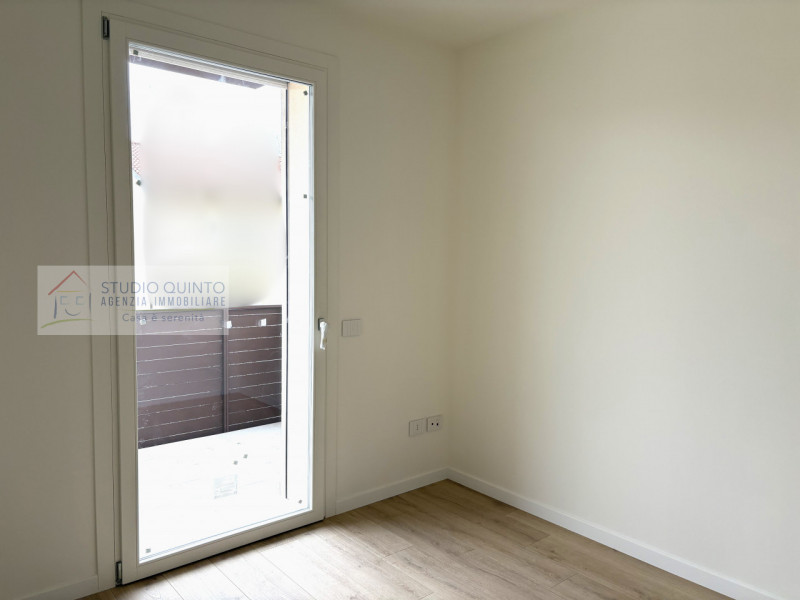 Immagine 25 di Casa bifamiliare in vendita  a Quinto Di Treviso