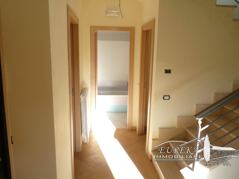 Immagine 4 di Villa in vendita  in Sanfatucchio a Castiglione Del Lago