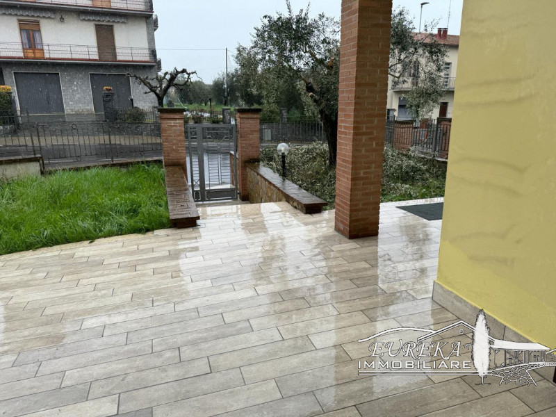 Immagine 20 di Villa in vendita  in Sanfatucchio a Castiglione Del Lago