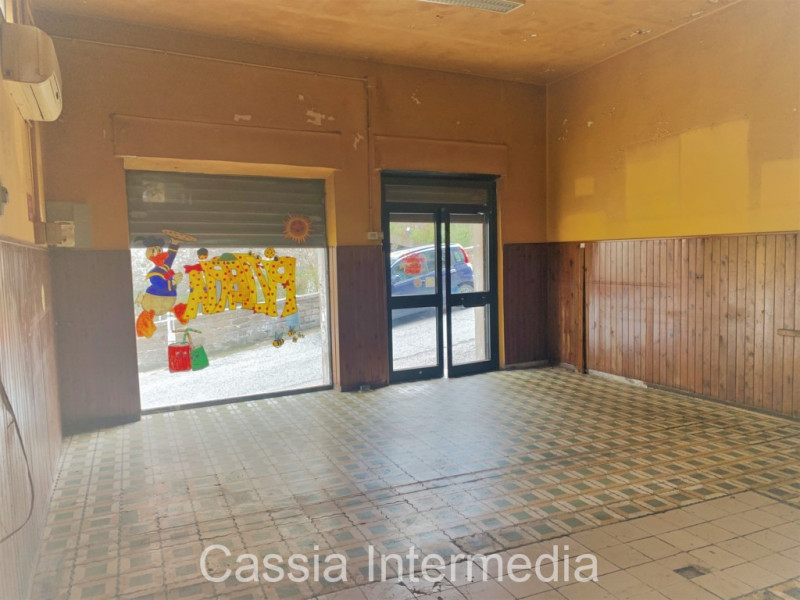 Immagine 9 di Appartamento in vendita  in Via Sant'Elia 17 a Castel Sant'elia