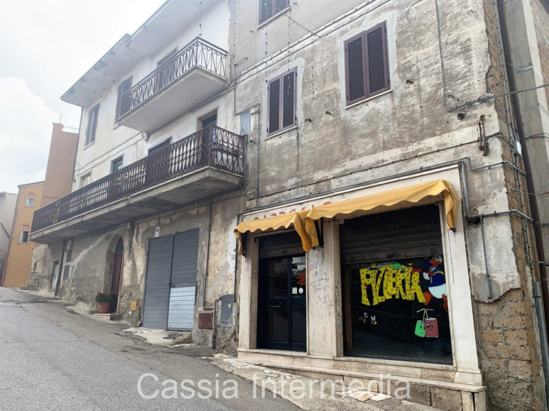 Immagine 19 di Appartamento in vendita  in Via Sant'Elia 17 a Castel Sant'elia