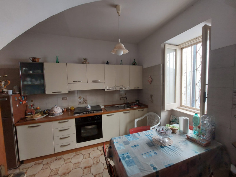 Immagine 10 di Casa indipendente in vendita  in Via Vincenzo Albanese, Modica a Modica