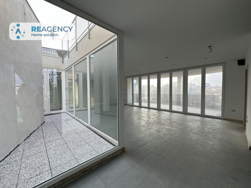 Immagine 2 di Attico in vendita  in VIA ANTONIO FOGAZZARO a Schio