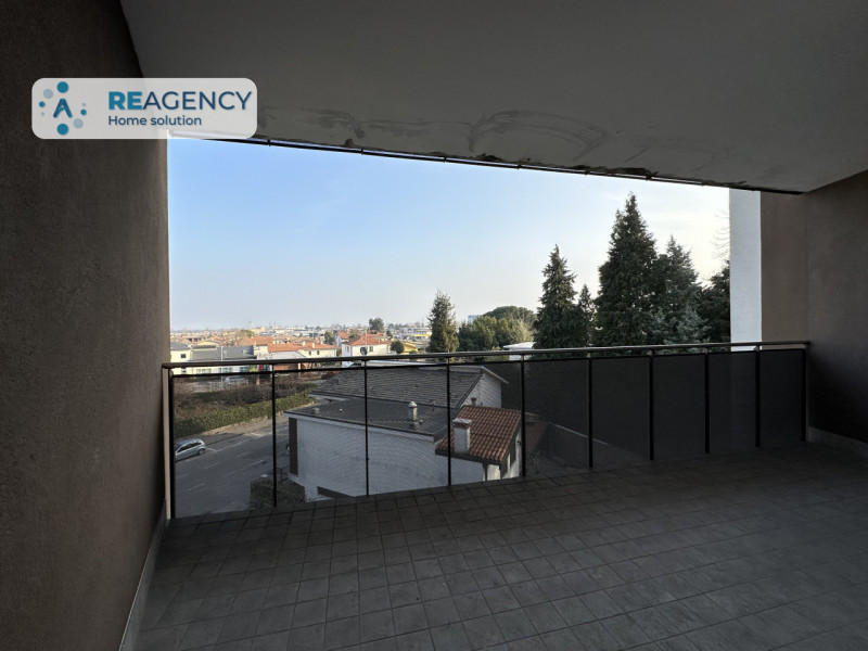 Immagine 24 di Attico in vendita  in VIA ANTONIO FOGAZZARO a Schio