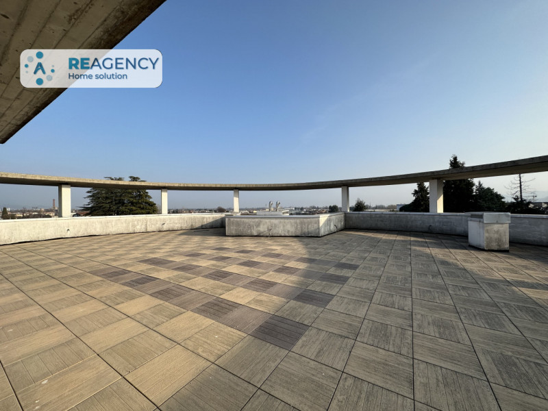 Immagine 29 di Attico in vendita  in VIA ANTONIO FOGAZZARO a Schio