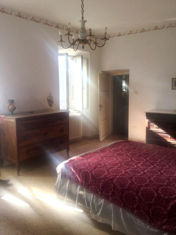 Immagine 8 di Palazzo in vendita  a Ficulle