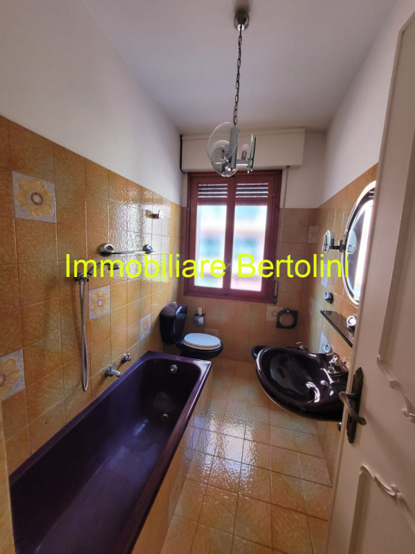 Immagine 12 di Casa indipendente in vendita  in Vittorio Emanuele lato mare a Bordighera