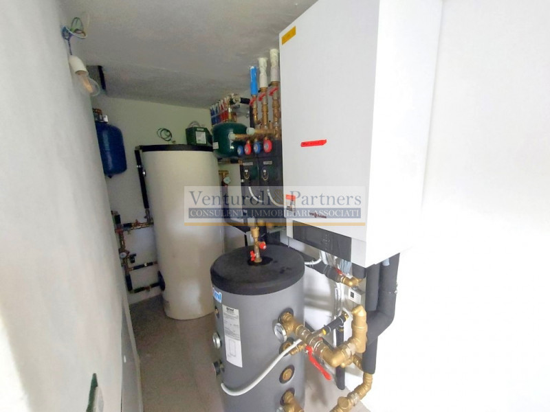 Immagine 23 di Villa in vendita  in la famiglia a Lonato del Garda