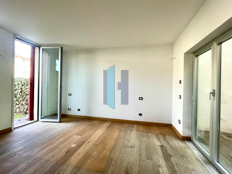 Immagine 4 di Villetta a schiera in vendita  in Via San Benedetto a Brescia