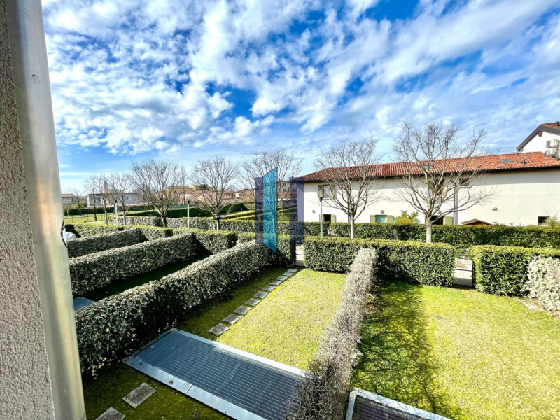 Immagine 16 di Villetta a schiera in vendita  in Via San Benedetto a Brescia