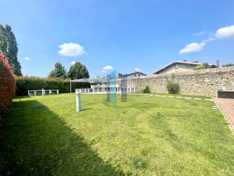 Immagine 23 di Villetta a schiera in vendita  in Via San Benedetto a Brescia