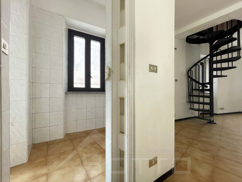 Immagine 3 di Appartamento in vendita  in via giacomo ravizza 8 a Soriso