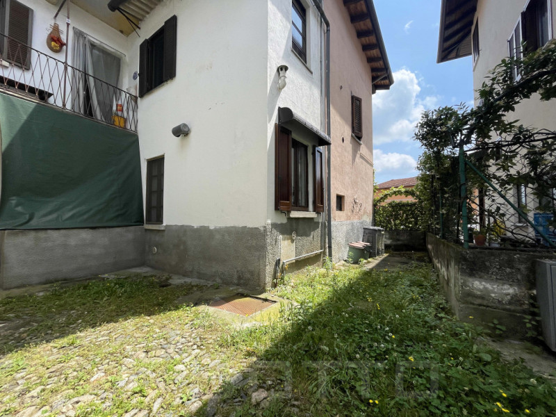 Immagine 14 di Appartamento in vendita  in via giacomo ravizza 8 a Soriso