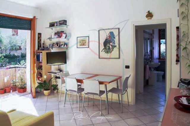 Immagine 2 di Appartamento in vendita  in Carboniano 3° traversa 16 a Lerici