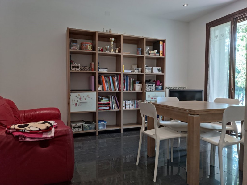 Immagine 2 di Appartamento in vendita  in Via Calbria a Venezia