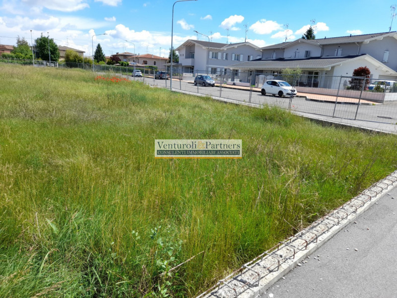 Immagine 4 di Terreno in vendita  in via prati a Calcinato