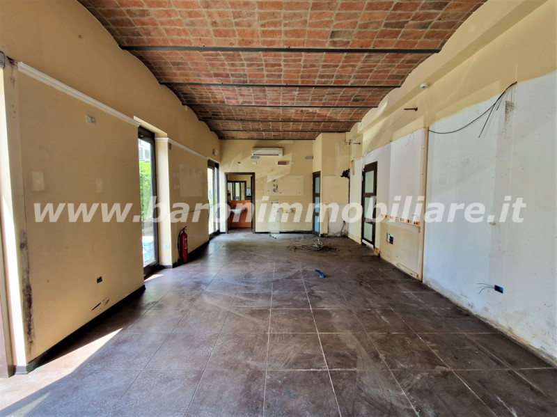 Immagine 4 di Negozio in affitto  in Via Emilia,99 a Anzola Dell'emilia