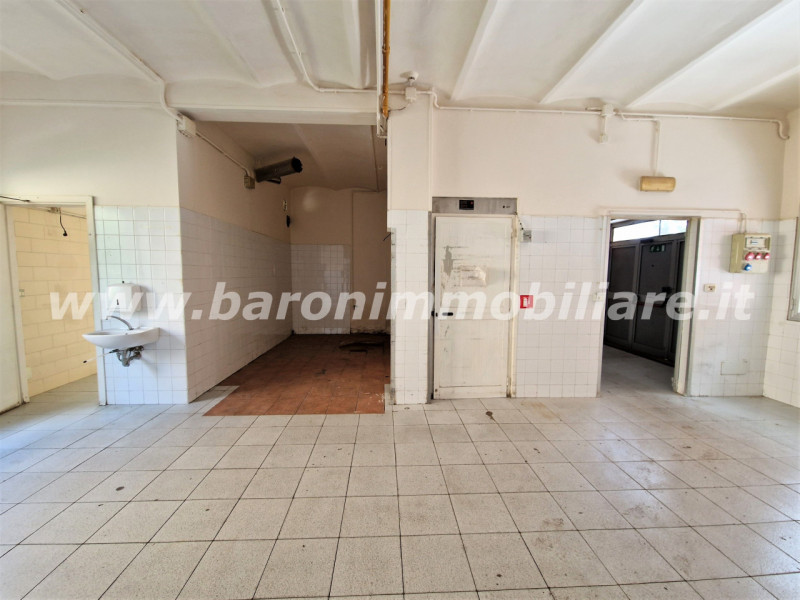 Immagine 10 di Negozio in affitto  in Via Emilia,99 a Anzola Dell'emilia