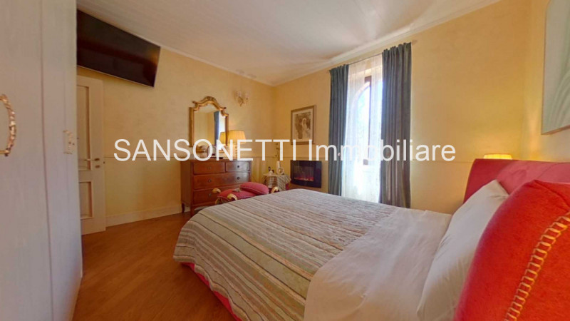 Immagine 28 di Villa in vendita  a Fasano