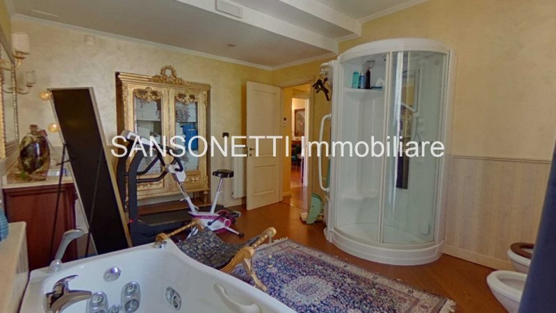 Immagine 34 di Villa in vendita  a Fasano