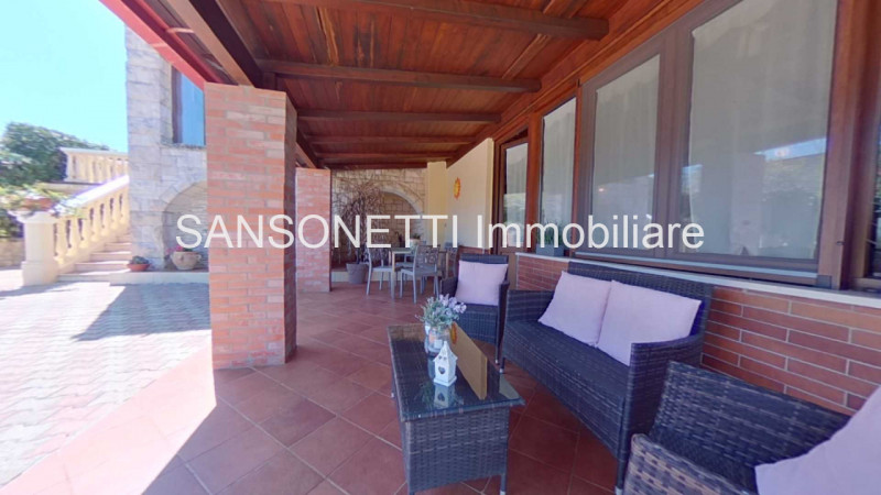 Immagine 37 di Villa in vendita  a Fasano