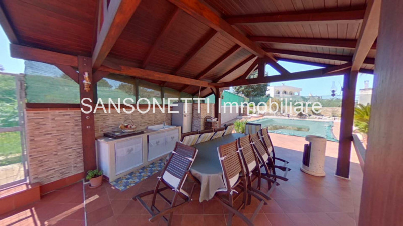 Immagine 43 di Villa in vendita  a Fasano