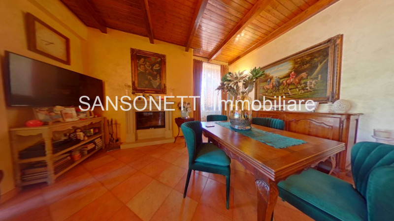 Immagine 48 di Villa in vendita  a Fasano