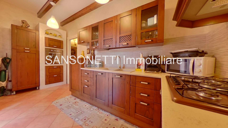 Immagine 51 di Villa in vendita  a Fasano