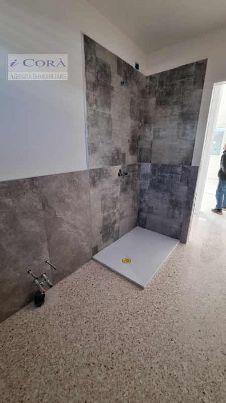 Immagine 6 di Casa trifamiliare in vendita  a Rovolon