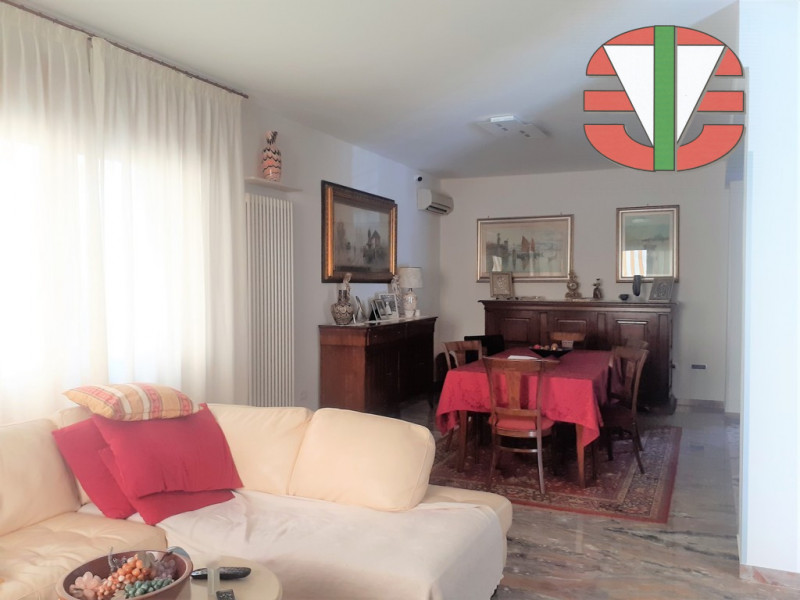 Immagine 2 di Villa in vendita  in Spinea a Spinea