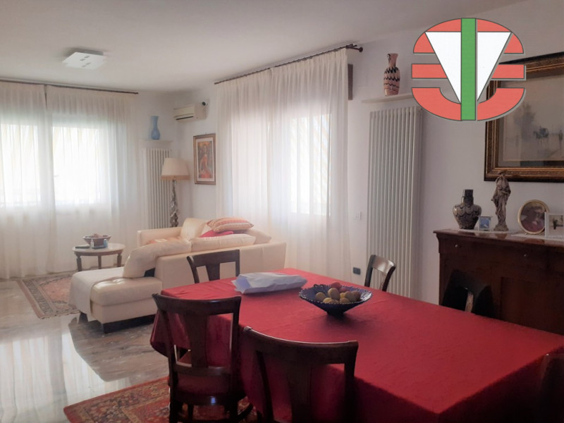 Immagine 4 di Villa in vendita  in Spinea a Spinea