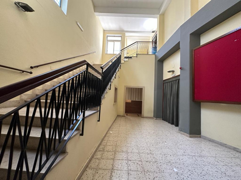 Immagine 5 di Negozio in affitto  in via g. medici a Milazzo