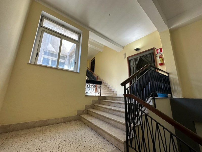 Immagine 9 di Negozio in affitto  in via g. medici a Milazzo