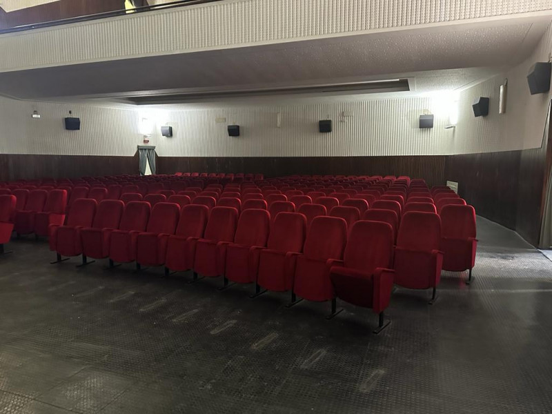 Immagine 17 di Negozio in affitto  in via g. medici a Milazzo