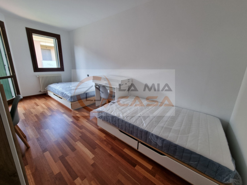 Immagine 6 di Camera in affitto  in Via Romea n. 65/I Legnaro (PD) a Legnaro