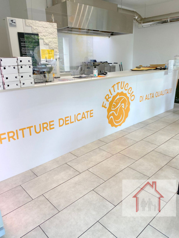 Immagine 2 di Attività commerciale in vendita  in Via Risorgimento a Montebelluna