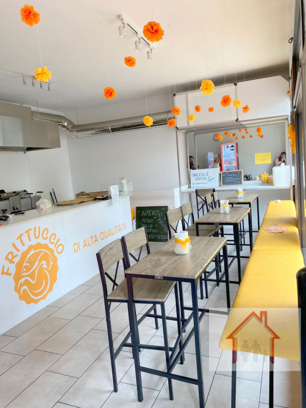 Immagine 5 di Attività commerciale in vendita  in Via Risorgimento a Montebelluna