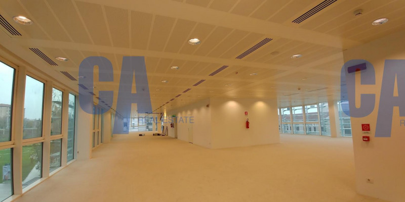 Immagine 2 di Ufficio in affitto  in VIA FRACCAROLI ARNALDO a Milano