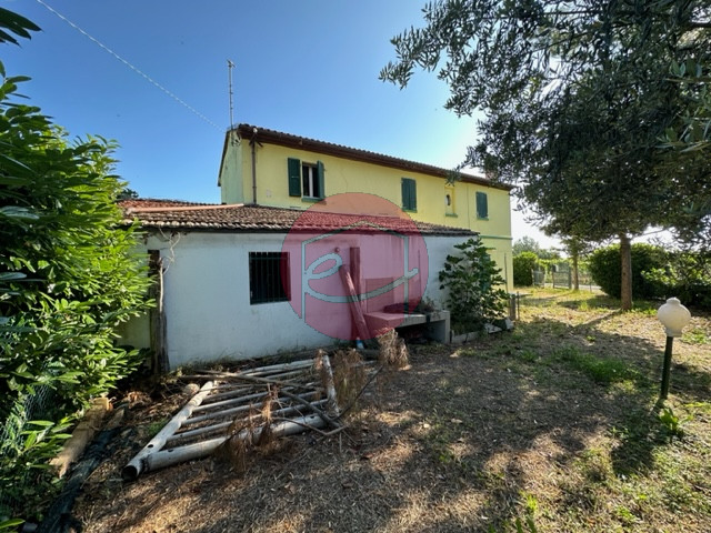 Immagine 6 di Rustico / casale in vendita  a Santarcangelo Di Romagna