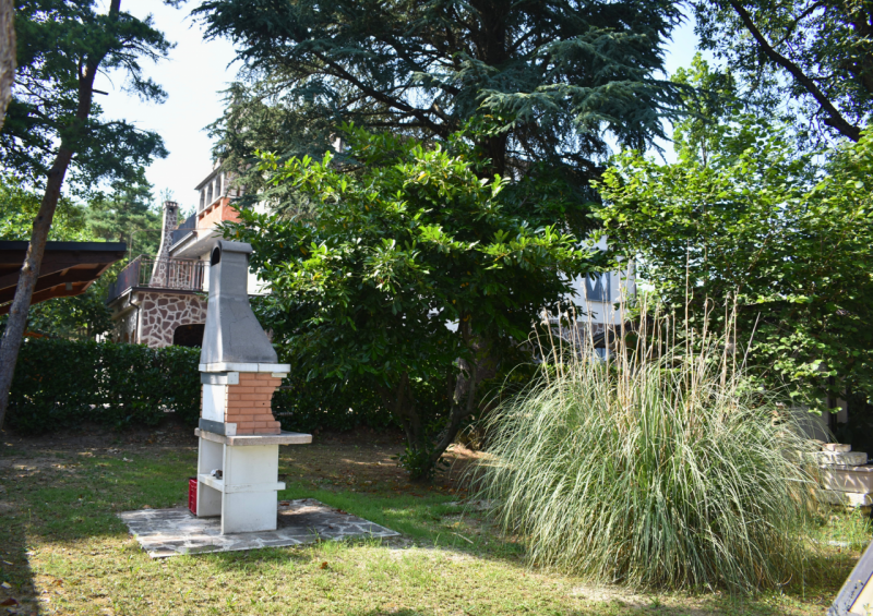 Immagine 12 di Casa trifamiliare in vendita  in Strada Le Mole a Neviano Degli Arduini
