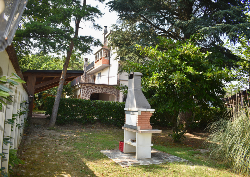 Immagine 13 di Casa trifamiliare in vendita  in Strada Le Mole a Neviano Degli Arduini