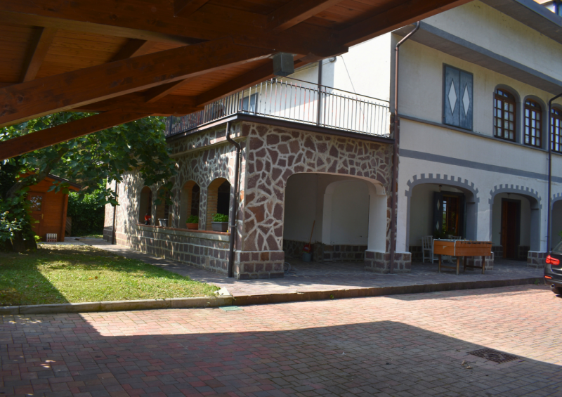 Immagine 93 di Casa trifamiliare in vendita  in Strada Le Mole a Neviano Degli Arduini