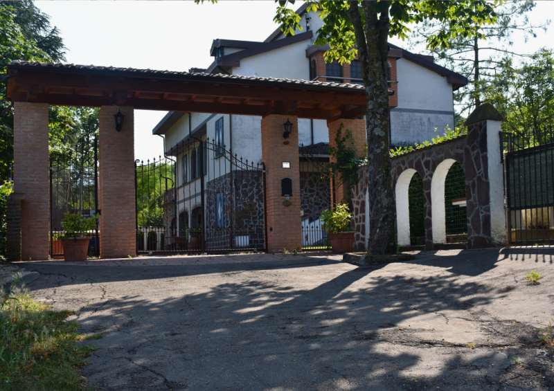 Immagine 134 di Casa trifamiliare in vendita  in Strada Le Mole a Neviano Degli Arduini