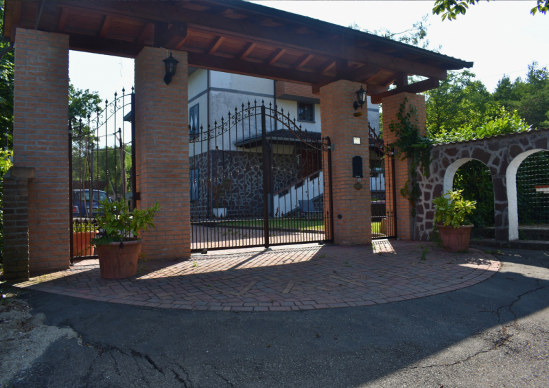 Immagine 135 di Casa trifamiliare in vendita  in Strada Le Mole a Neviano Degli Arduini